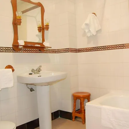 Hotel Antonio Conil 2*