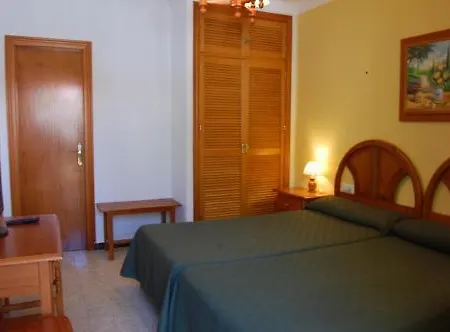 Hotel Antonio Conil 2*