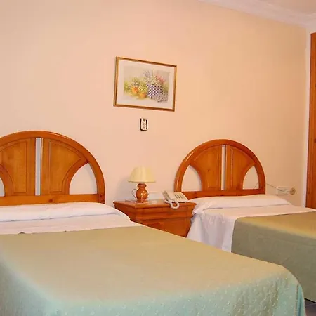 Hotell Antonio Conil 2*